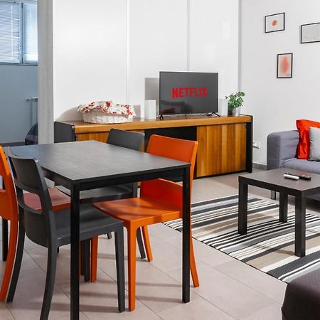 Staurenghi Red Apartment Варезе Екстериор снимка